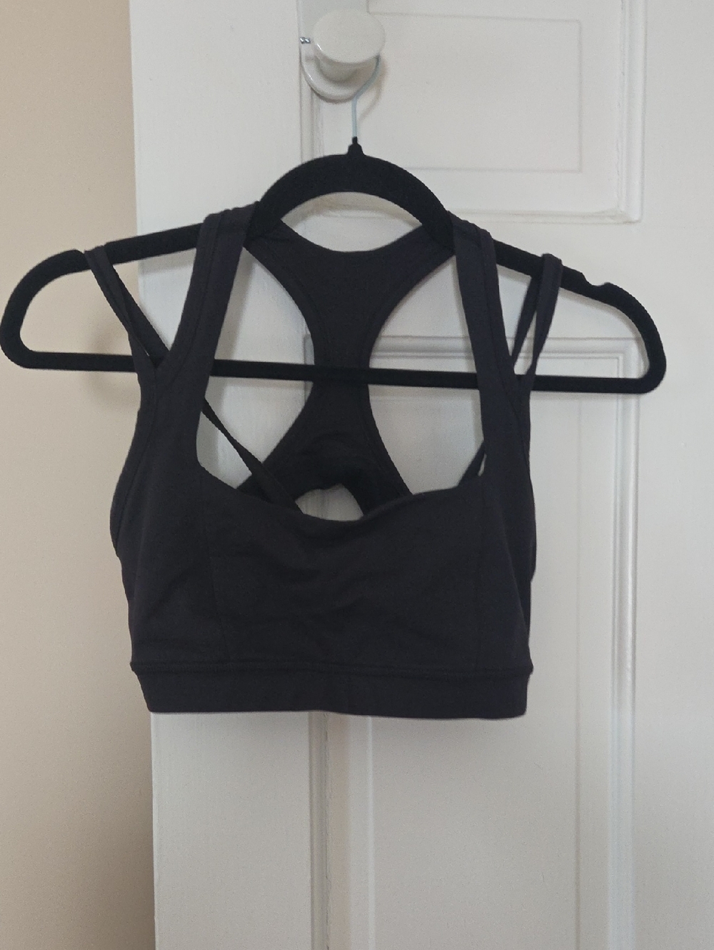 Lululemon Black Racerback Sports Bra In Size 8